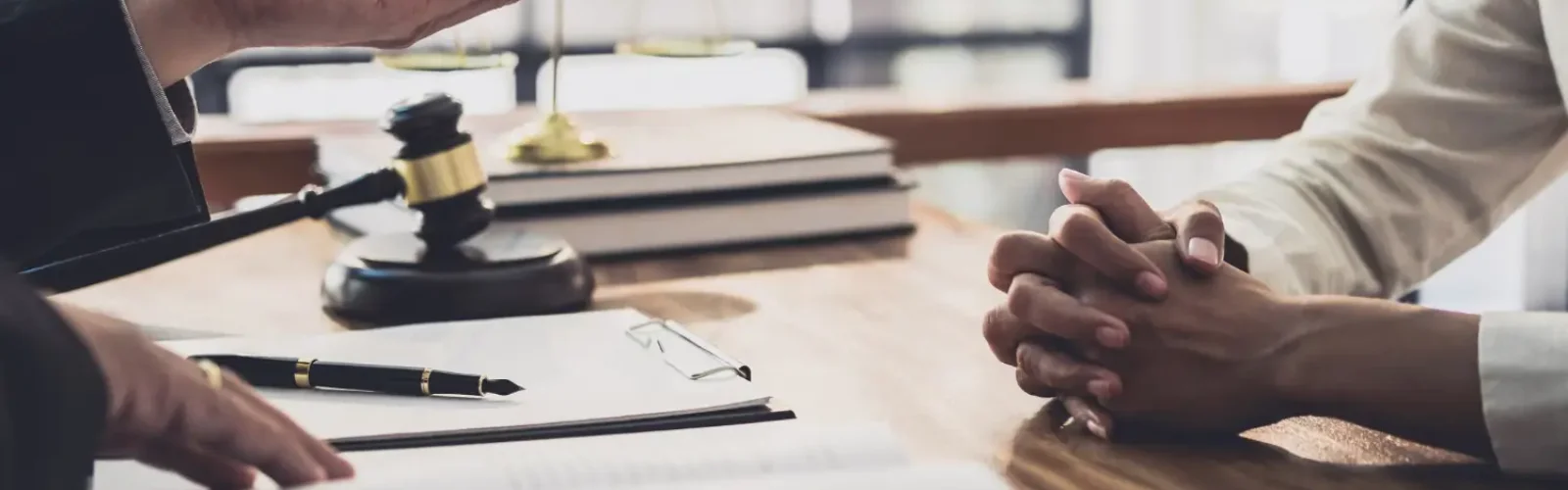 Nos experts répondent à vos question d’ordre juridique avec AVENTUM Nos experts répondent à vos question d'ordre juridique avec AVENTUM